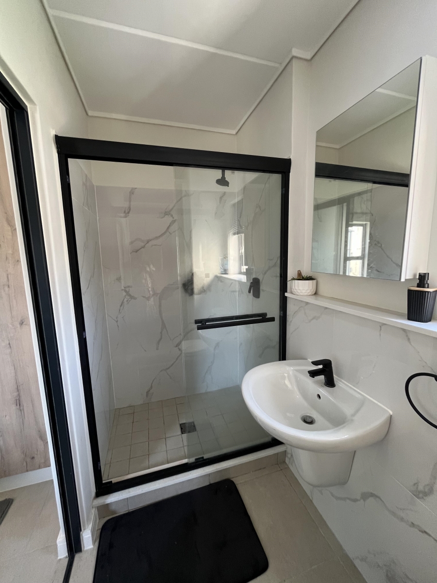 To Let 2 Bedroom Property for Rent in Richwood Western Cape